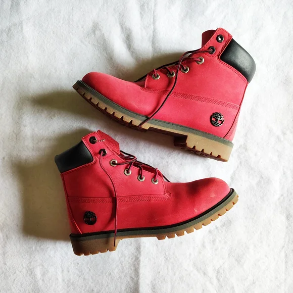 Timberland Chicago Bull's Red Boots with Black Details - Picture 2 of 16